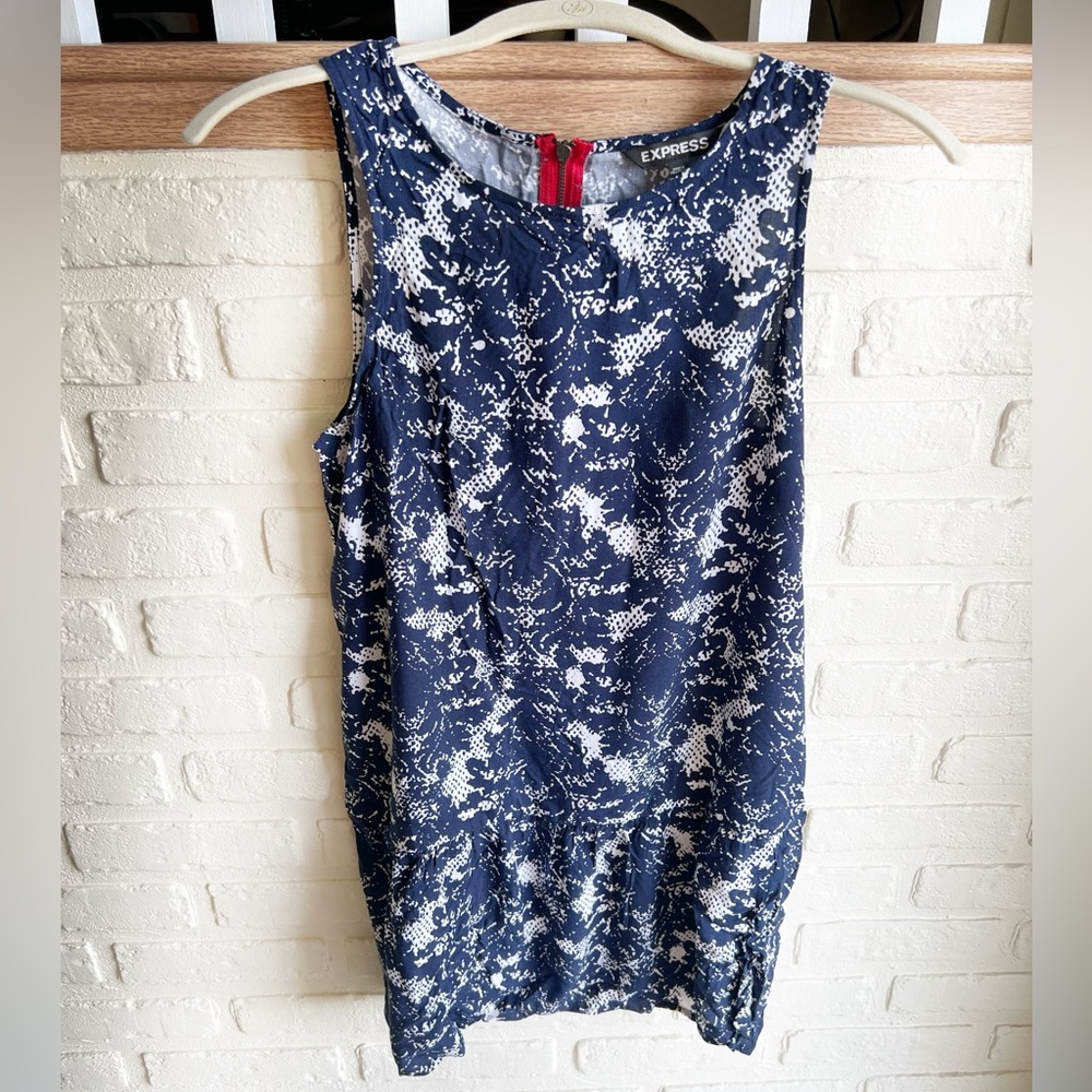 Express- Blue and White Patterned Sleeveless Dress (EUC)